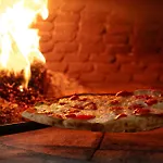 Michelangelo Etna מלון ניקולוסי